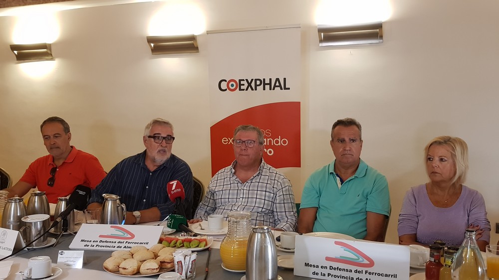 COEXPHAL y la Mesa en Defensa del Ferrocarril de Almería abordarán las expectativas de transporte intermodal para el Poniente almeriense