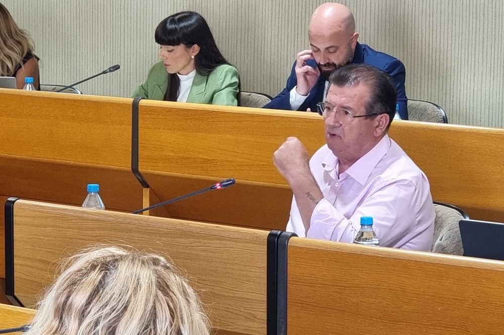 El PSOE condena la nueva subida de impuestos municipales: “Los vecinos de El Ejido no se merecen estos sablazos”