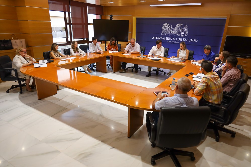 La Junta de Gobierno aprueba la apertura del proceso de patrocinio de la XXXVII Carrera Urbana San Silvestre de El Ejido