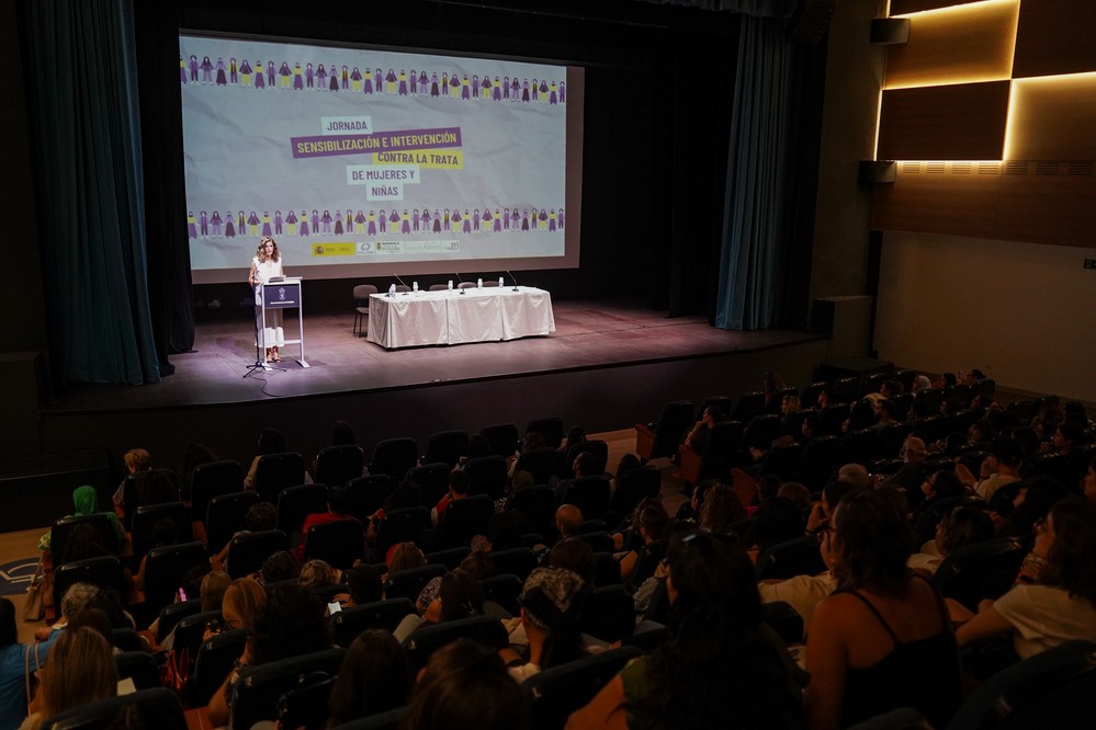 El Ejido organiza una jornada para analizar, concienciar y sensibilizar sobre la trata de mujeres y niñas