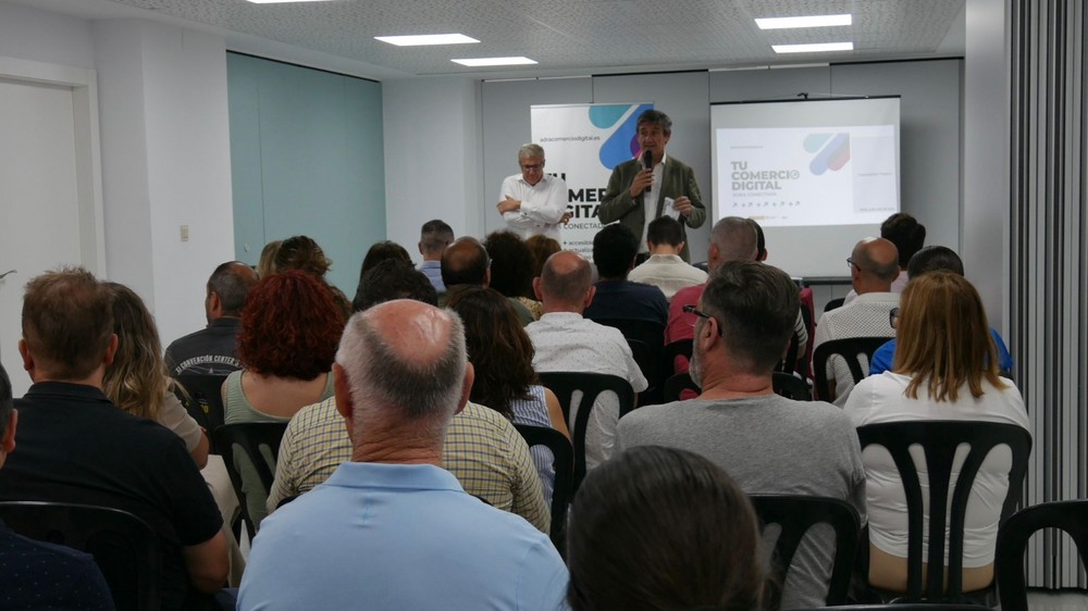 Más de 40 empresas abderitanas ya son parte del avance en digitalización con el proyecto ‘Adra Comercio Digital’