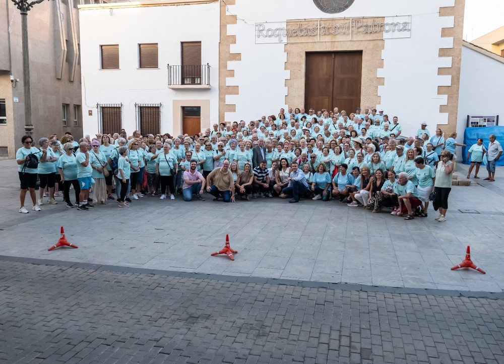 Los mayores de Roquetas de Mar participan en el Maratón Caminar con motivo de las fiestas en honor a la Virgen del Rosario