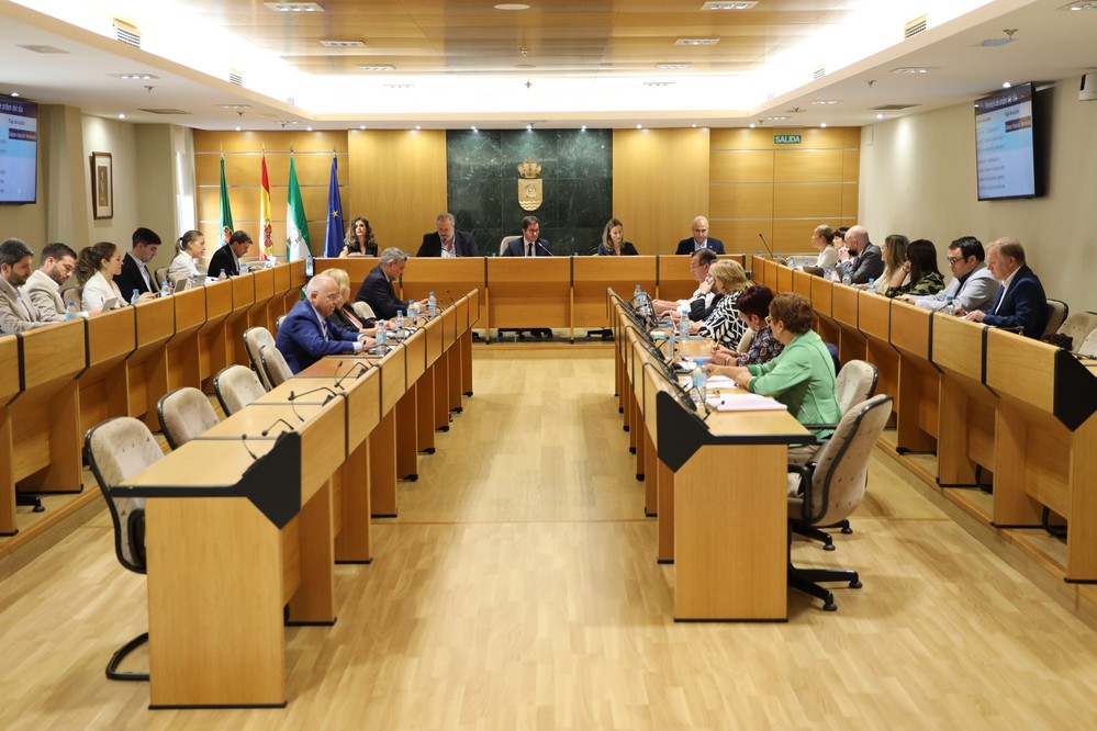 El equipo de Gobierno lamenta "la falta de seriedad" de VOX por "vender sus políticas sin pensar en el interés de El Ejido"
