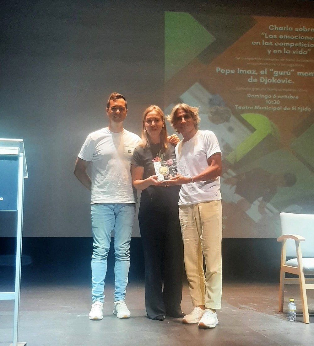 Pepe Imaz ‘charla’ sobre ‘las emociones en las competiciones y en la vida’ en el Teatro Municipal