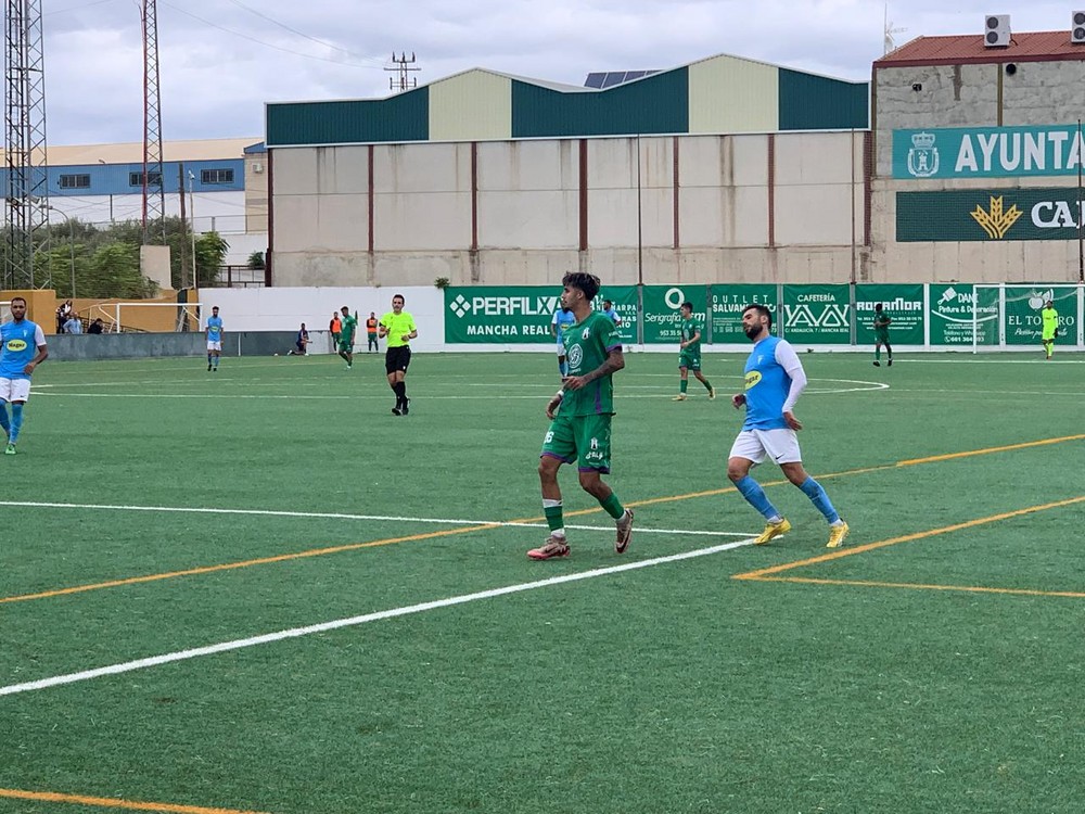 El Poli El Ejido ratifica su recuperación ganando en Mancha Real