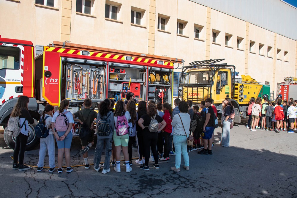 Más de 1.000 escolares participan en la Semana de la Prevención de Incendios con Bomberos del Poniente, Fundación Mapfre y APTB