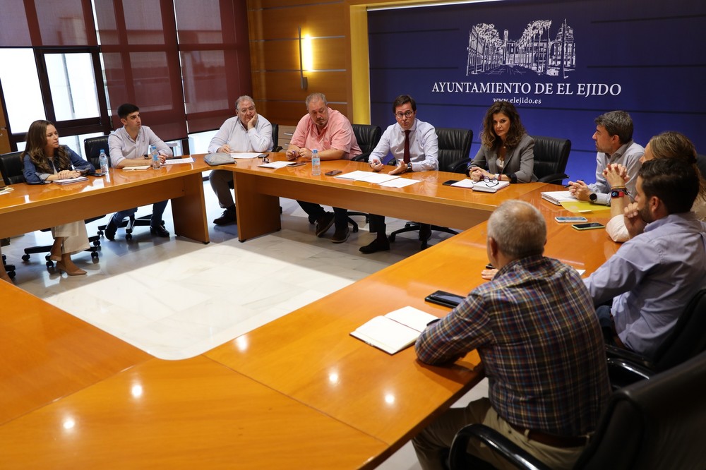 Adjudicado el contrato para control y vigilancia de mosquitos y mosca en un importe de 100.000 euros