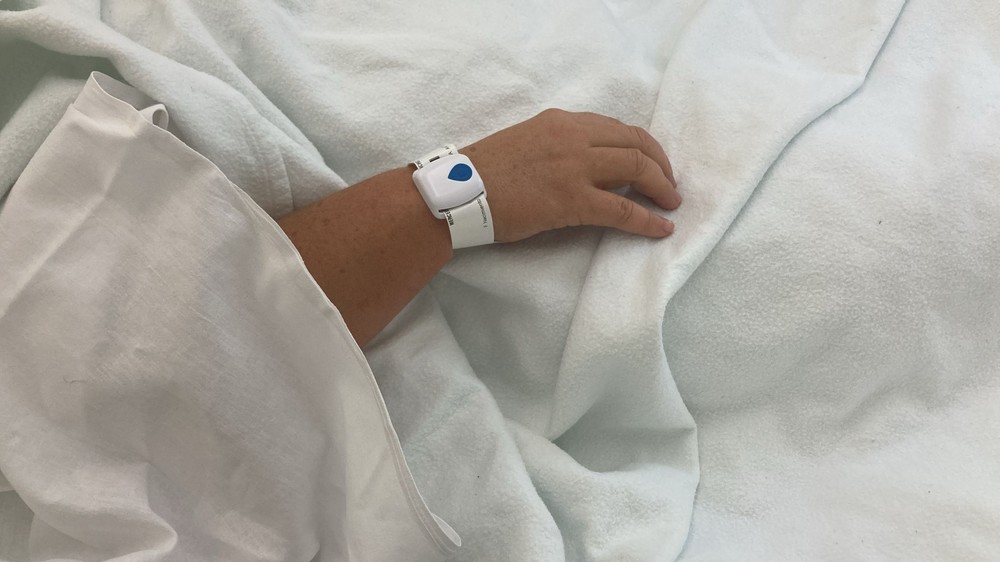 El Hospital Universitario Poniente mejora su sistema digital para la localización en tiempo real de pacientes del Área Quirúrgica