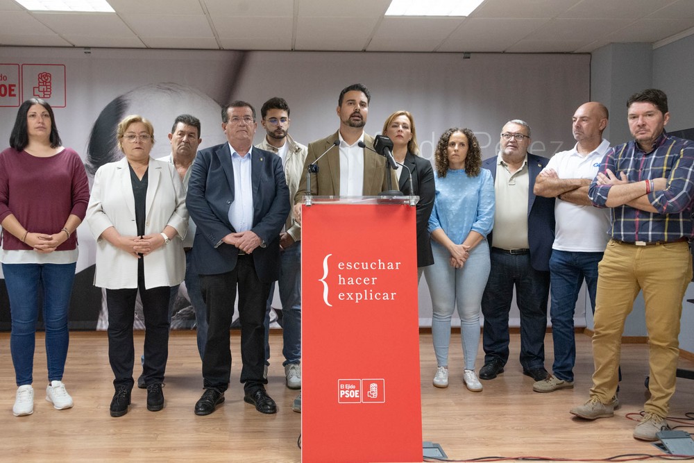 El PSOE llama a la movilización para parar la “tropelía” de Moreno Bonilla contra el Hospital de Poniente