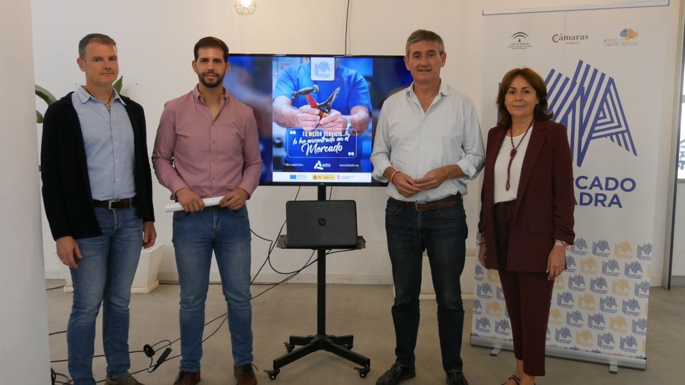 El Mercado de Adra presenta nueva campaña en redes sociales y una página web para potenciar su visibilidad digital