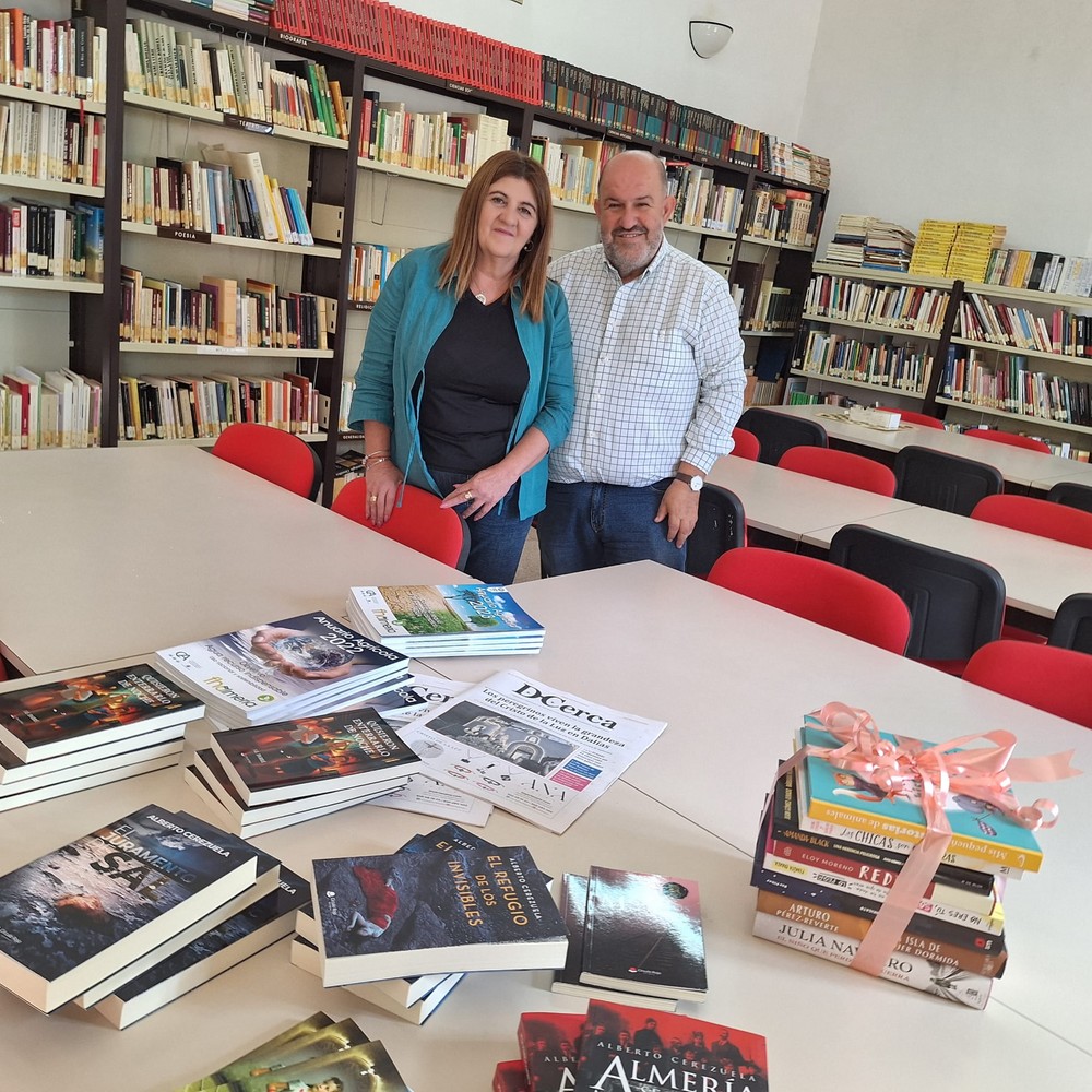 Dalías celebra el Día de las Bibliotecas incrementando sus fondos