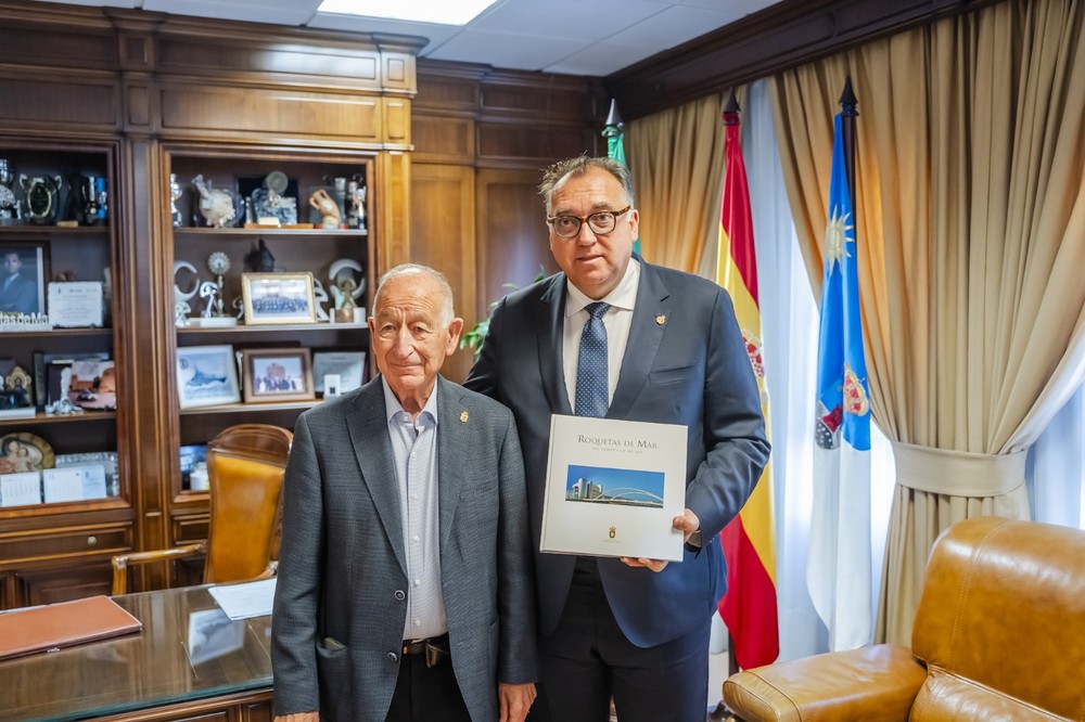 El consejero Arturo Bernal anuncia que el Plan de Grandes Ciudades de Roquetas de Mar estará aprobado en los próximos meses