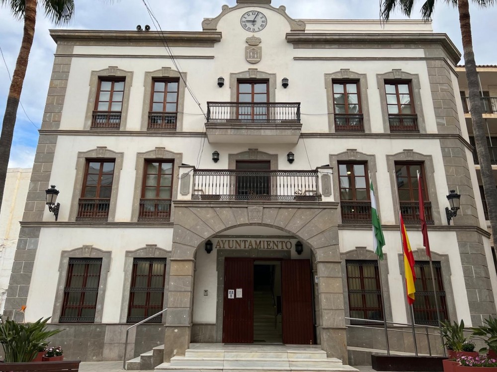 El Ayuntamiento de Adra impulsa la Formación Profesional Dual en la ciudad colaborando con los IES abderitanos