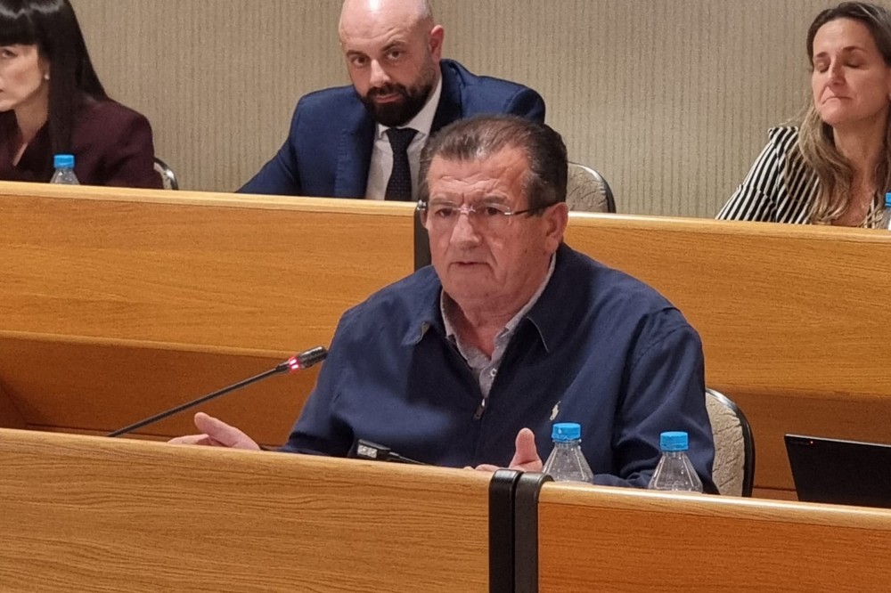 El PP bloquea la moción del PSOE para acabar con la masificación en los colegios de El Ejido