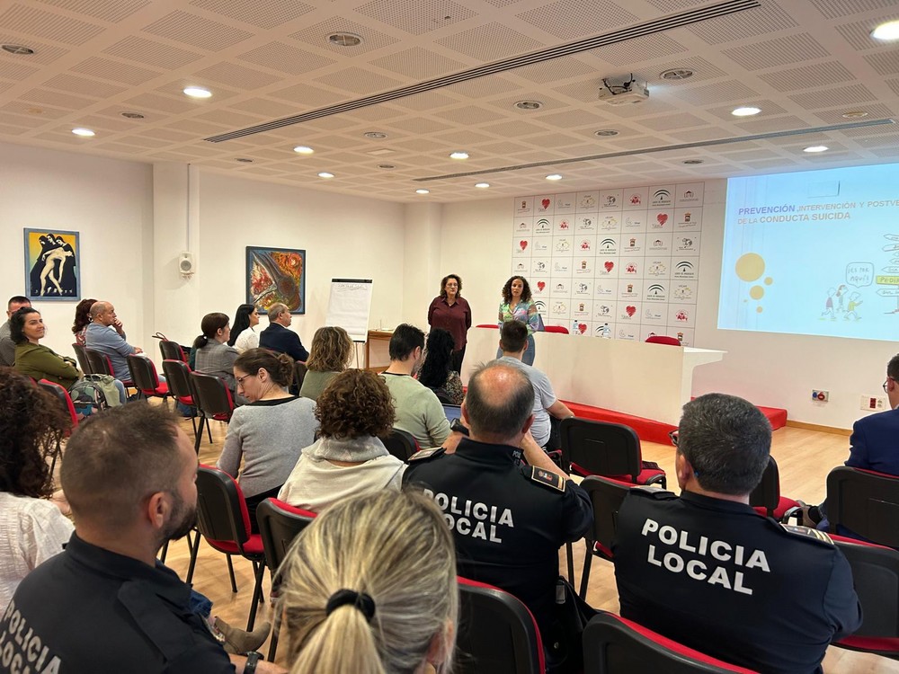 Un taller sobre prevención del suicidio alerta sobre la importancia de la comunicación en Vícar