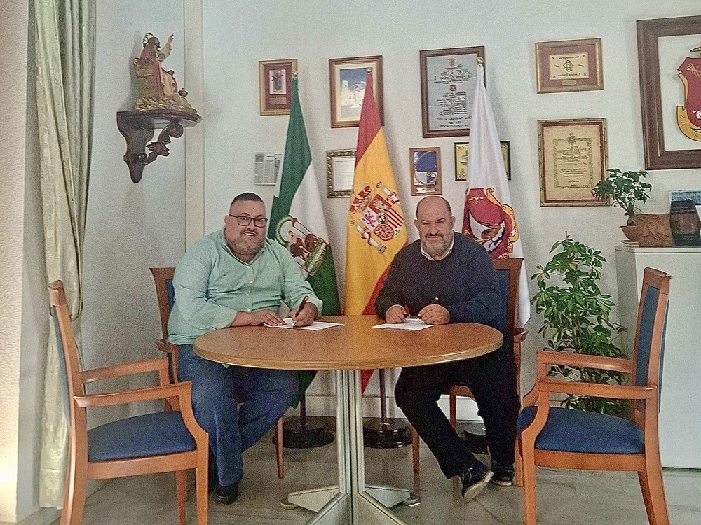 El Ayuntamiento de Dalías renueva el convenio con el Casino de Dalías que recibirá una subvención de 10.000€