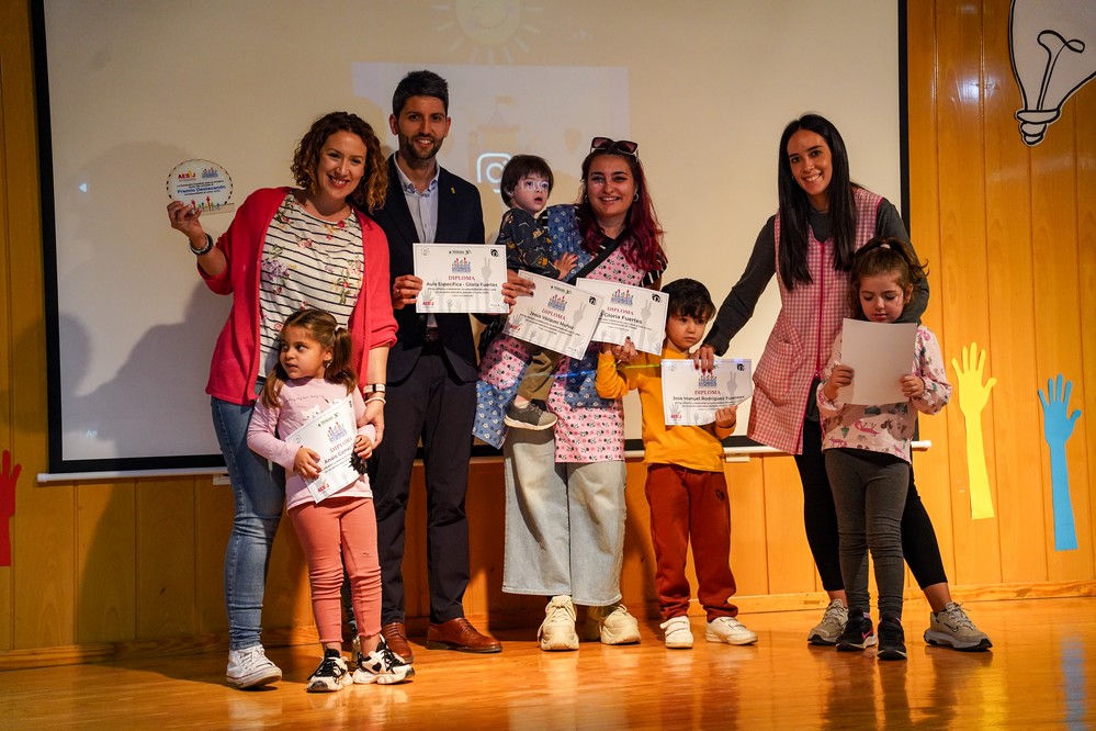 El IES Santo Domingo acoge la entrega de premios educativos ‘Destacando El Ejido’ en apoyo a las jóvenes promesas