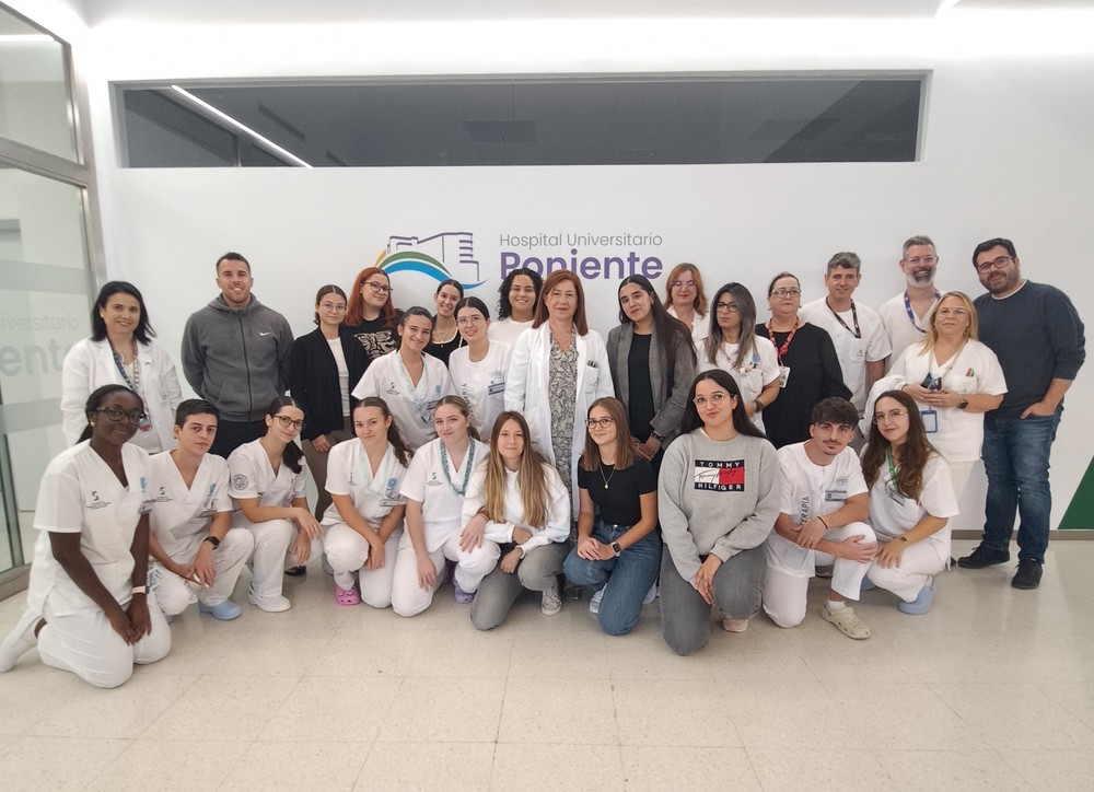 El Hospital Universitario Poniente recibe a estudiantes de Enfermería y Fisioterapia en prácticas