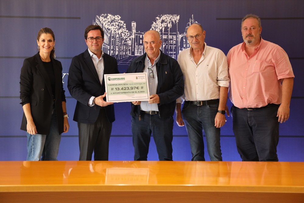 Campoejido dona 13.423 euros al Ayuntamiento de El Ejido para el fomento de políticas de Igualdad
