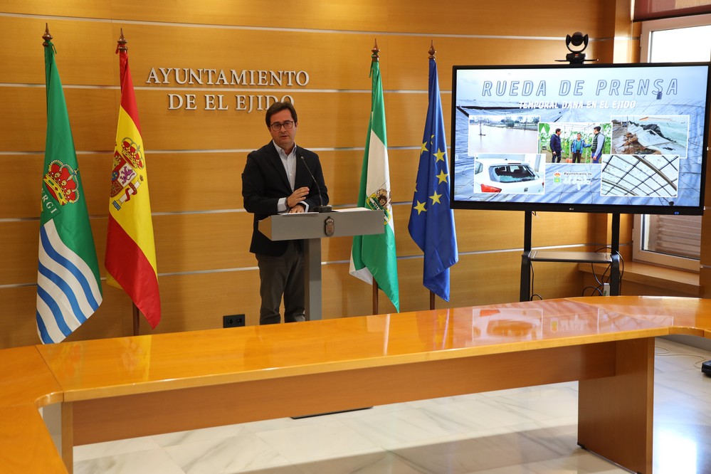 El Ejido ya es 'zona catastrófica' y su alcalde pide que “las medidas se orienten a las particularidades del paso de la DANA” por la localidad