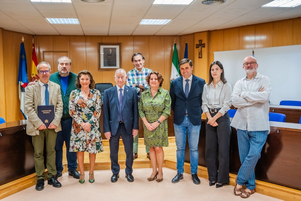 Isabel López y Josefa Fernández toman posesión como directora y coordinadora en el Centro de Servicios Sociales Comunitarios en Roquetas