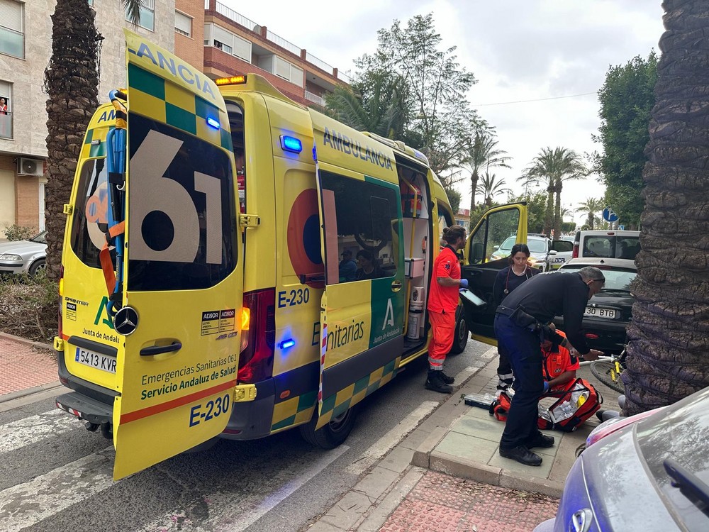 Atropellan a un ciclista en el Bulevar de la Aldeílla