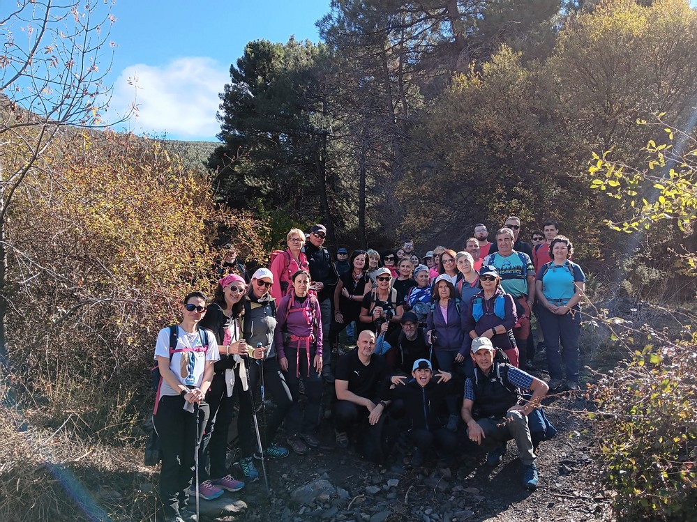 Éxito de participación con 50 personas en el sendero Camino del Castañar de Ferreira de Adra en la Senda