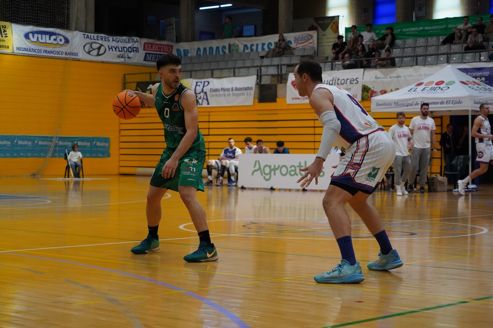 Fitosur Baloncesto Murgi cae ante La Zubia tras una primera parte impecable (74-89)