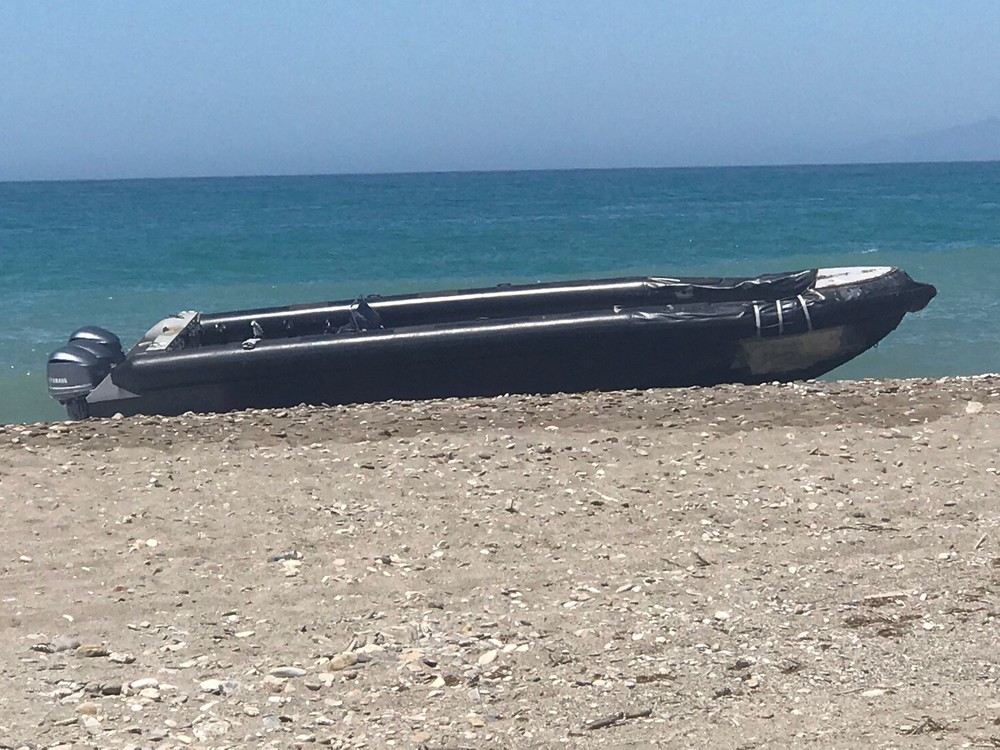 Aparecen dos cuerpos tras el desembarco de una patera en el paraje de Punta Entinas de El Ejido