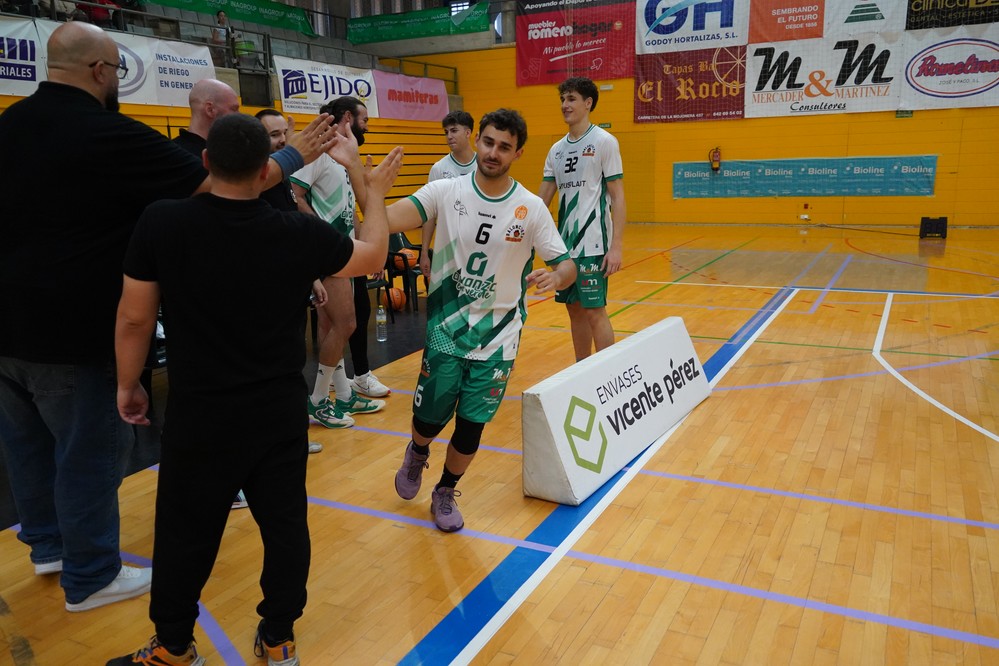 Fitosur Baloncesto Murgi pierde ante Andújar con 2 de 23 triples anotados