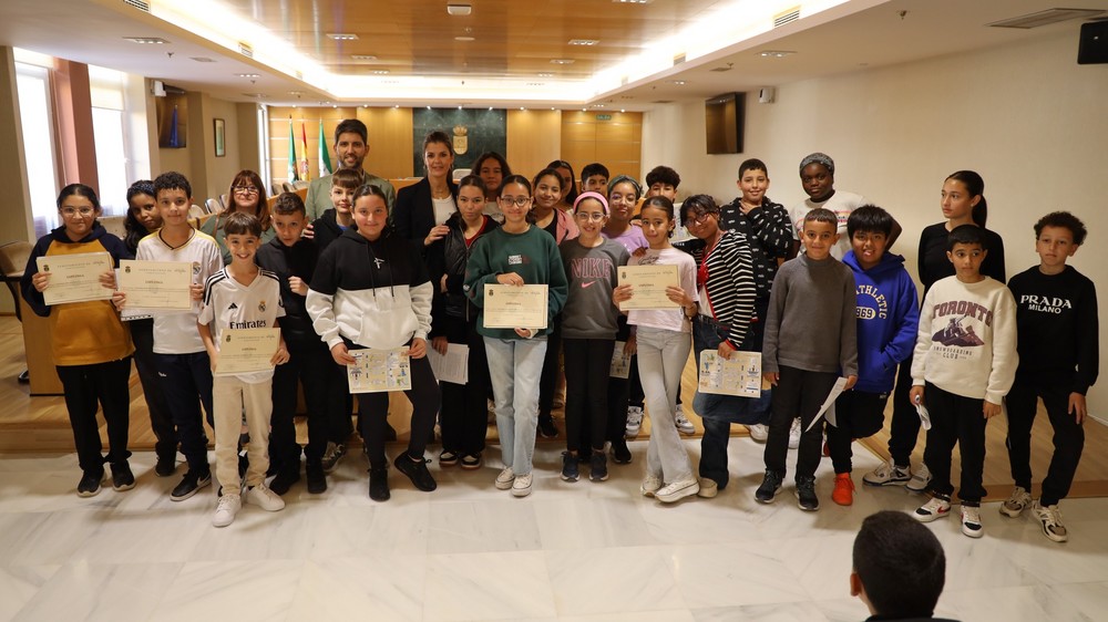 Alumnos del CEIP José Salazar reivindican los derechos de los menores con un Pleno Infantil en el Día Internacional de los Derechos del Niño