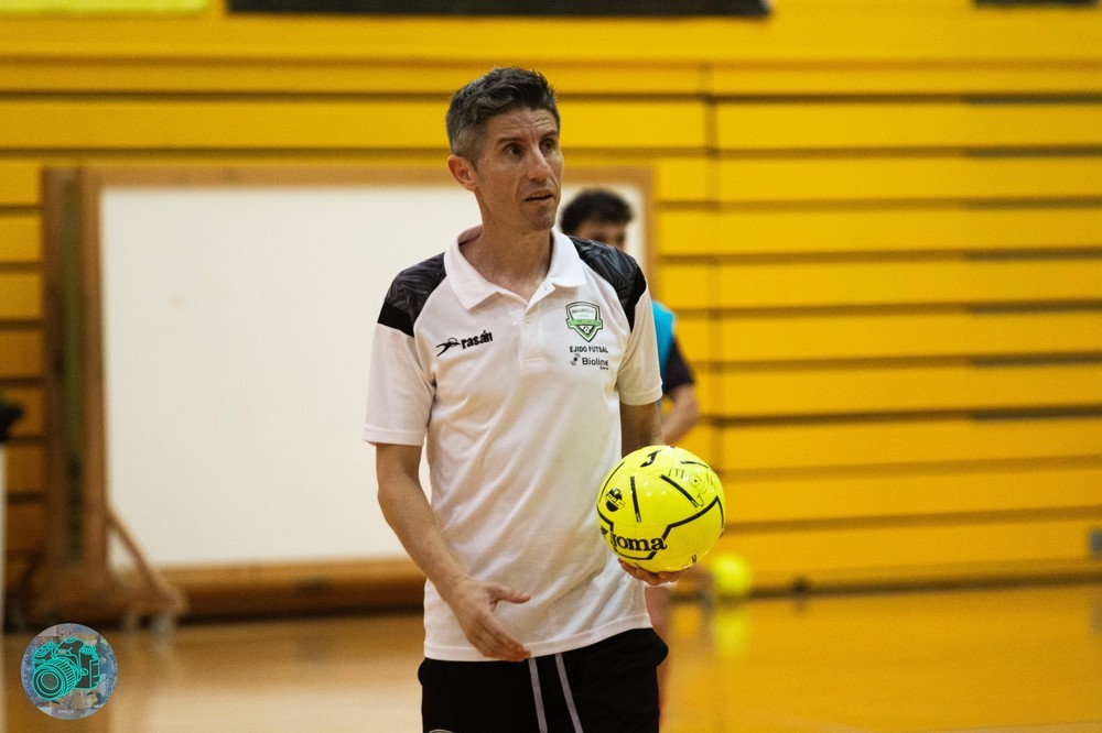 Dimite Manuel Collado, entrenador de El Ejido FS