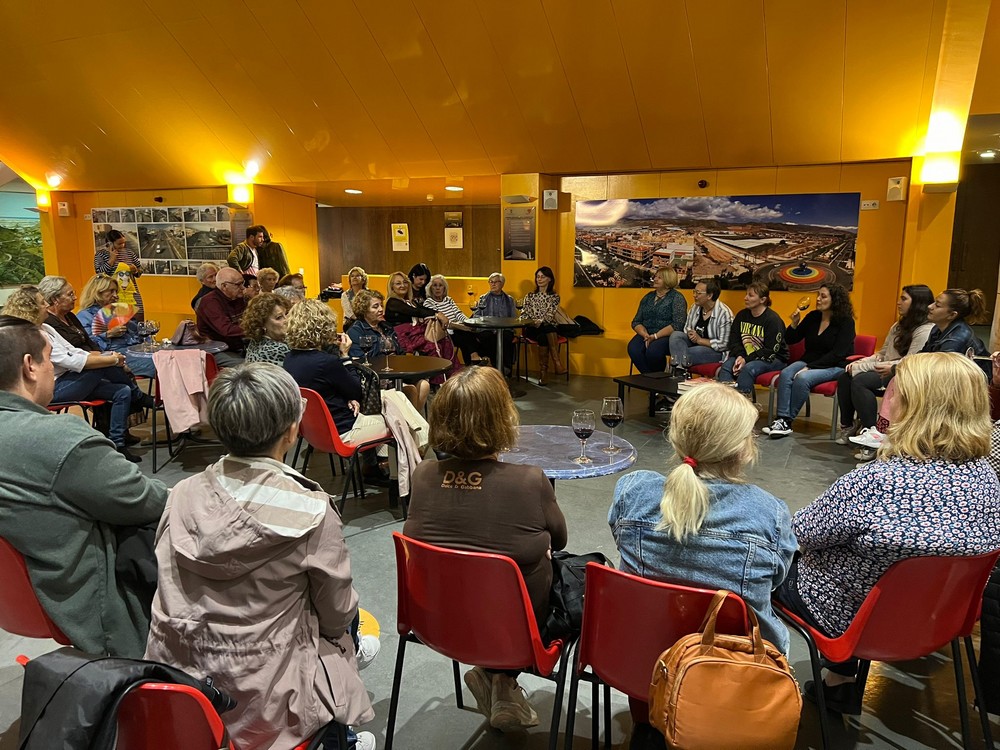 Los clubes de lecturas de Vícar celebran un encuentro para preparar nuevos proyectos