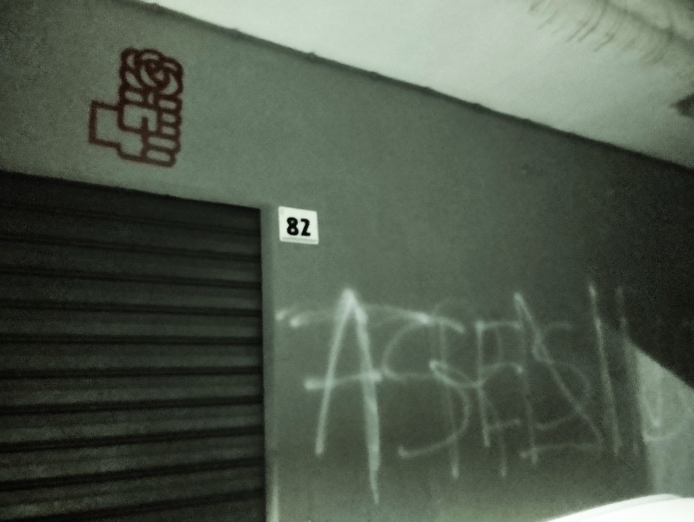 Izquierda Unida y el Partido Comunista de El Ejido condenan el ataque "fascista" a la sede del PSOE