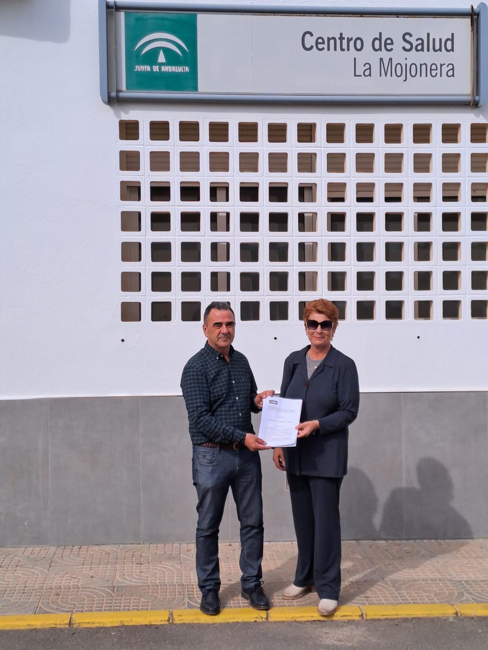El Pleno de La Mojonera rechaza la degradación del Hospital Universitario del Poniente y exige su conversión en Hospital de Especialidades