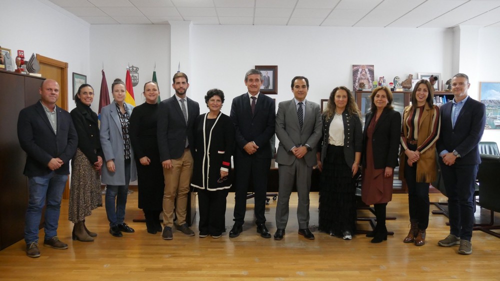 La Junta propone desplegar en Adra un proyecto piloto de las Oficinas Municipales de Justicia que sustituirán a los Juzgados de Paz