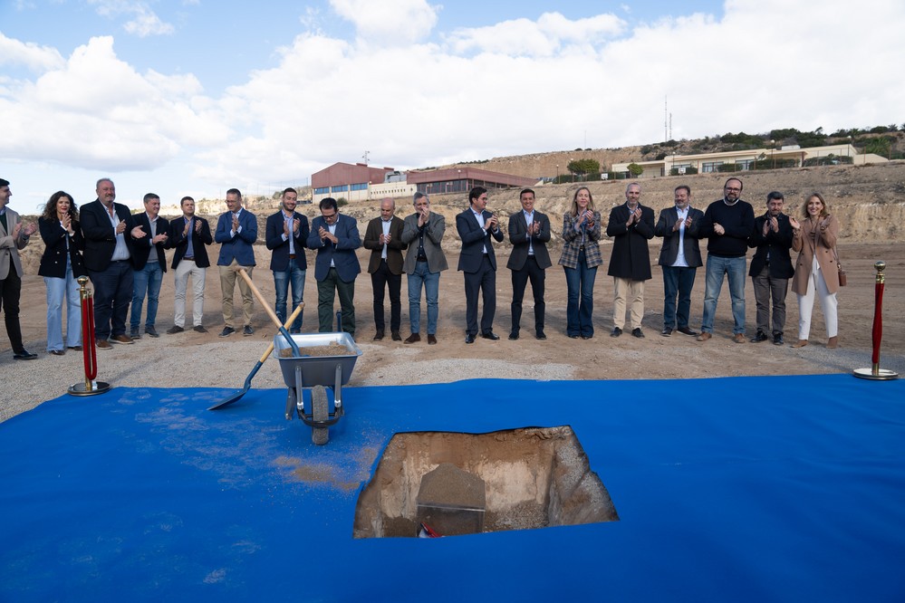 El futuro Complejo Deportivo de Almerimar ya tiene su primera piedra