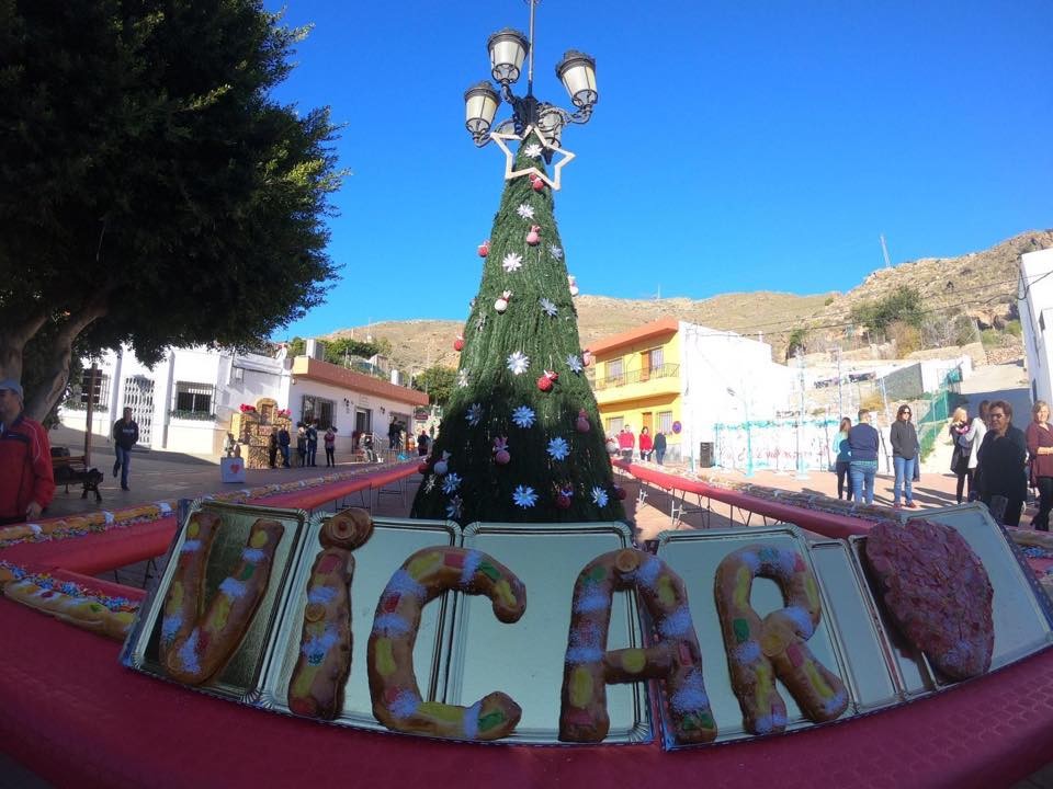 El Mercado Navideño lleva las Fiestas a la Villa de Vícar