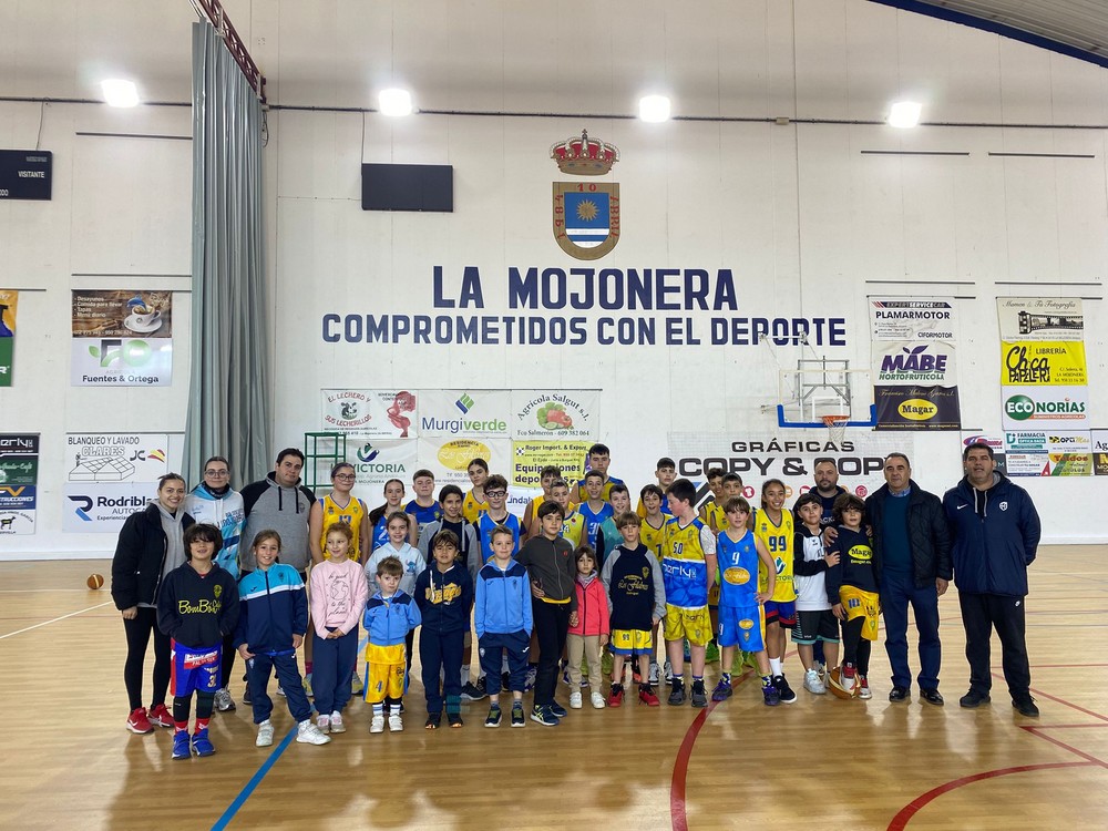 Clausurado del II campus de navidad y de tecnificación del Club Baloncesto La Mojonera