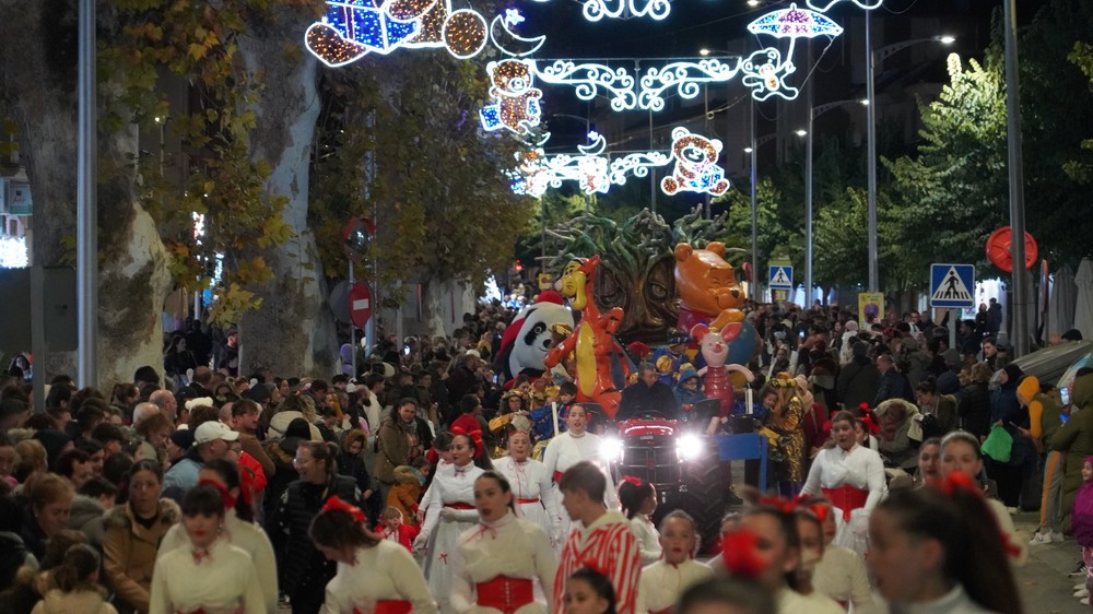 La Cabalgata de Reyes Magos de Berja 2025 promete magia y tradición este domingo