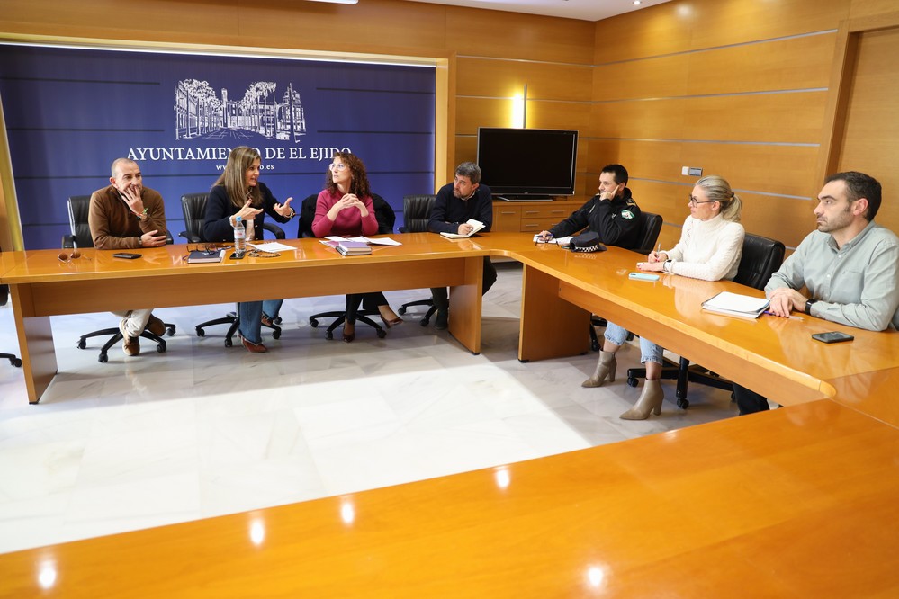 El programa municipal ‘Cuidando El Ejido’ supera las 3.500 intervenciones en edificios y viviendas para mejorar la imagen de sus fachadas