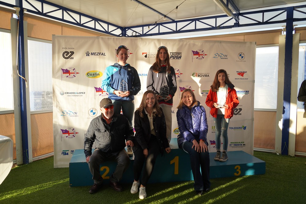 El Campeonato Provincial de clase Optimist de Vela vive un intenso fin de semana en Almerimar