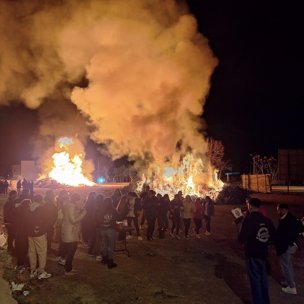 Dalías se ilumina con más de una veintena de Sanantones