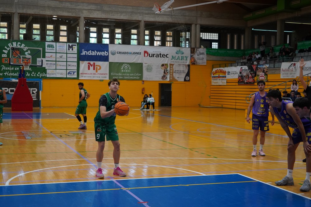 Baloncesto Murgi a punto de vencer a ‘Goliat’ en su choque con el líder Jaén FS (70-81)