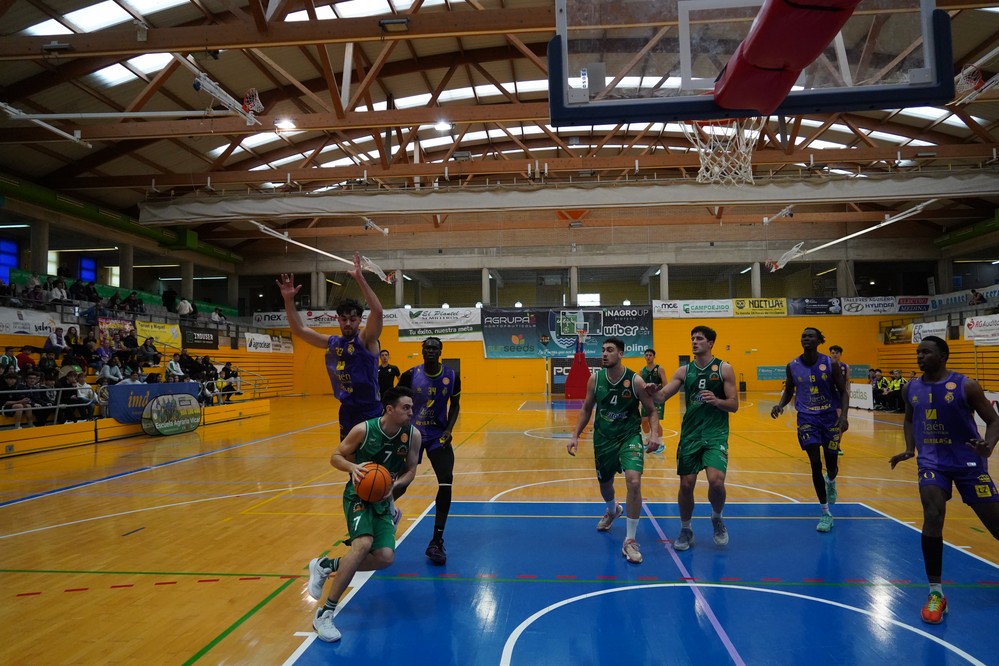 Baloncesto Murgi, pobre en anotación, cae en Fuengirola (68-54) y encadena 6 derrotas