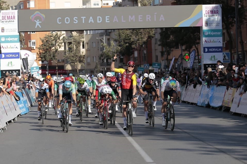 Milan Fretin (Cofidis) vuela en la 38ª Clásica de Almería