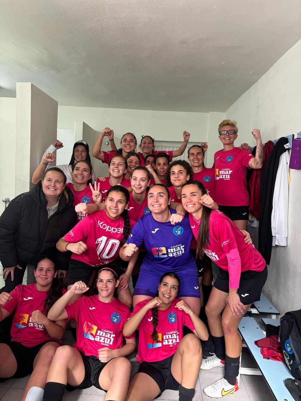 El Mvrgi le saca los colores al Almería con un sólido 4-0