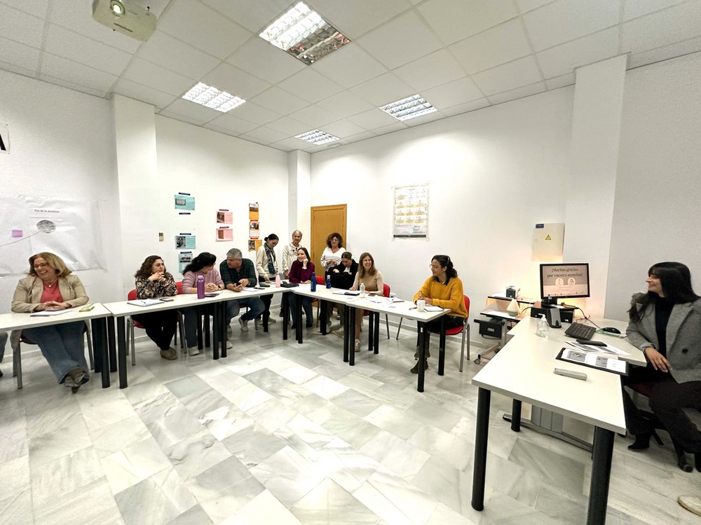 Eracis Plus de Roquetas de Mar refuerza sus sinergias con el Servicio Andaluz de Empleo en sus itinerarios de Inclusión Sociolaboral