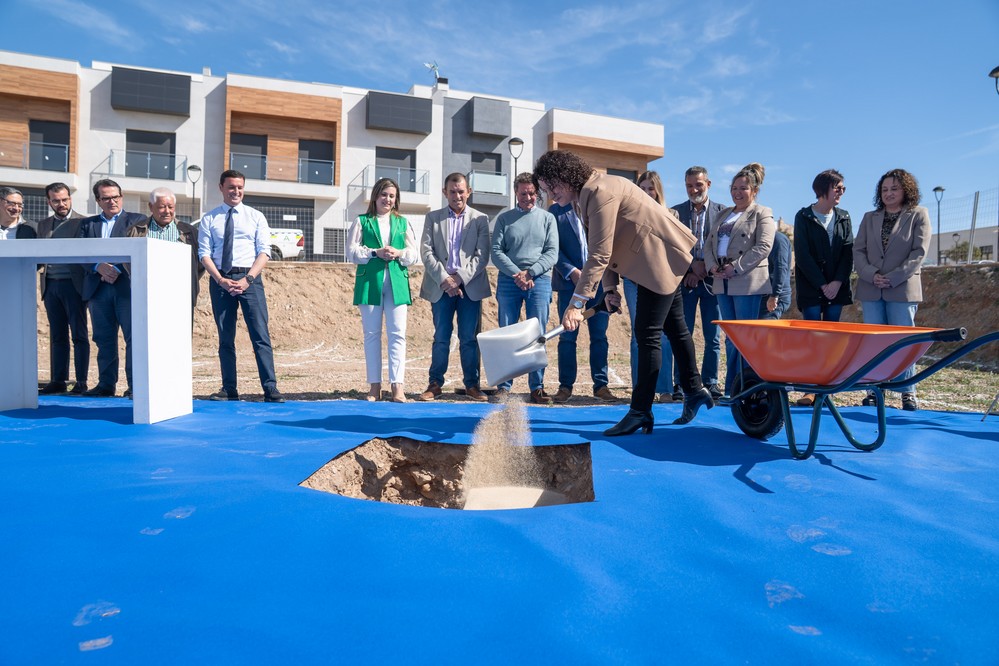 Diputación y Balanegra inician las obras del futuro Centro Social y de Mayores