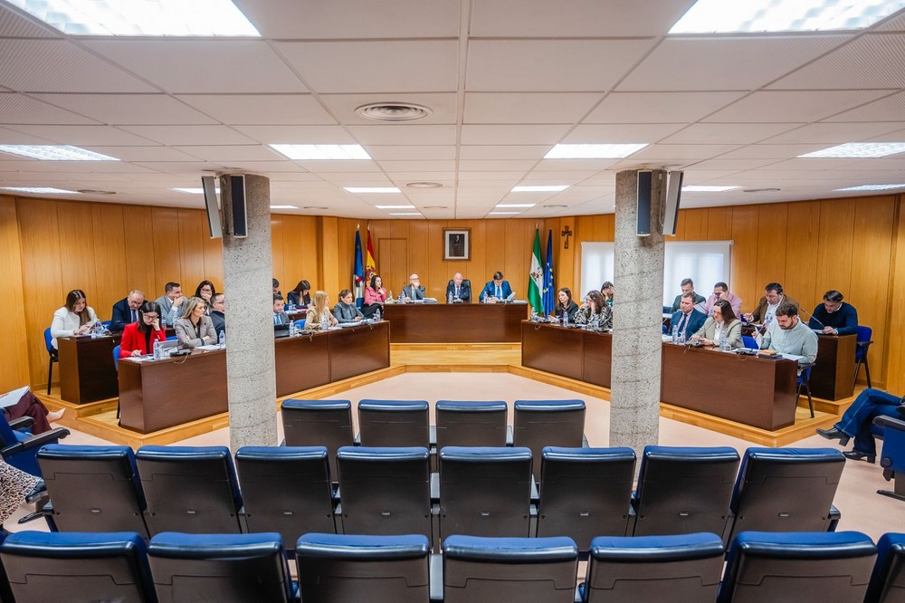 El Ayuntamiento de Roquetas de Mar deja a cero la deuda municipal